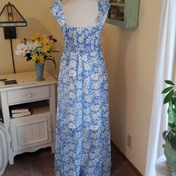 Sweet Floral Maxi Dress with Flutter Sleeves - Picture 7 of 13